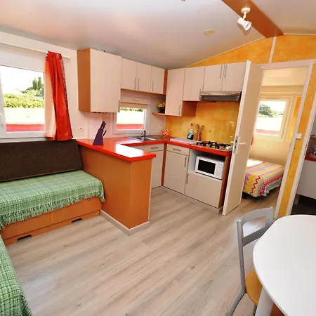 Bungalow De Lujo Con Jacuzzi Y Piscina Privada - Cerca De La Playa En - Es-180-98 Holiday home