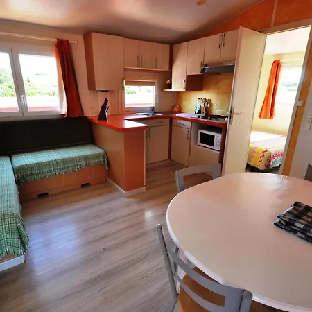 Bungalow De Lujo Con Jacuzzi Y Piscina Privada - Cerca De La Playa En - Es-180-98 Conil De La Frontera