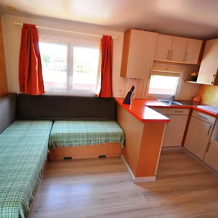Bungalow De Lujo Con Jacuzzi Y Piscina Privada - Cerca De La Playa En - Es-180-98